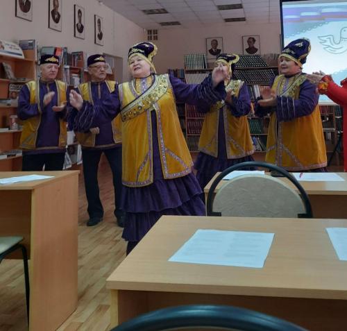 Кояш -татарский-ансамбль-на-БЭД-24